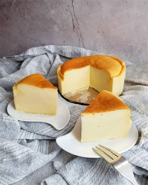 Fluffy Japanese Cheesecake — foodistisch | Sobremesa, Sobremesas ...