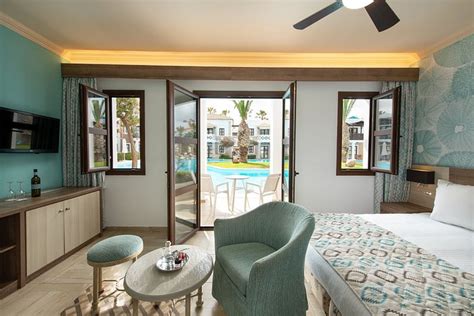 Mitsis Royal Mare Rooms: Pictures & Reviews - Tripadvisor