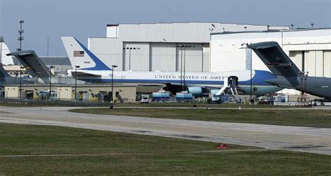 Boeing's San Antonio mechanics ignored warnings, rushed Air Force One contract