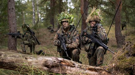 Bundeswehr selects HK416A7 as the new assault rifle of its SOF [German ...