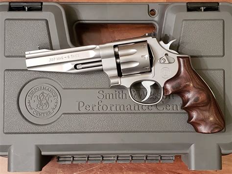 [OC] Smith & Wesson Model 627 Performance Center 8-Shot .357 Magnum : r/GunPorn