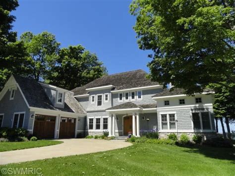 Lake Michigan Waterfront Homes and Lakefront Property - J. Harpe Realty ...