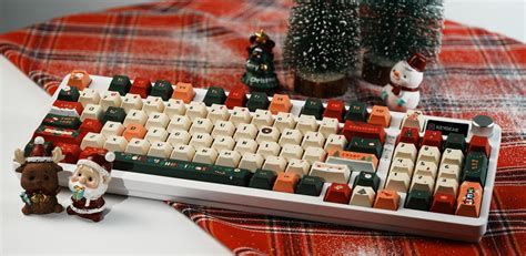 Christmas Themed Cherry Profile PBT Keycaps Set – KeyGeak