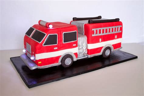 Sara Elizabeth - Custom Cakes & Gourmet Sweets: 3D Fire Truck Cake Tutorial