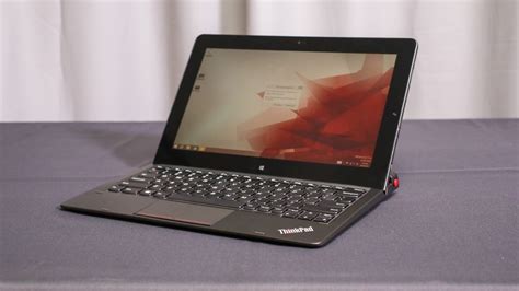 Lenovo Thinkpad Helix product photos - CNET