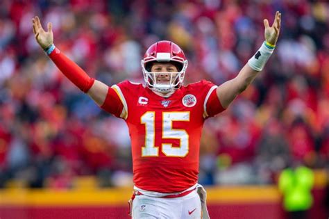 Patrick Mahomes' New 10-Year, $477 Million Contract With Chiefs Is The ...