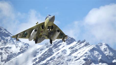 All You Need to Know About ‘Made in India’ Tejas Aircraft