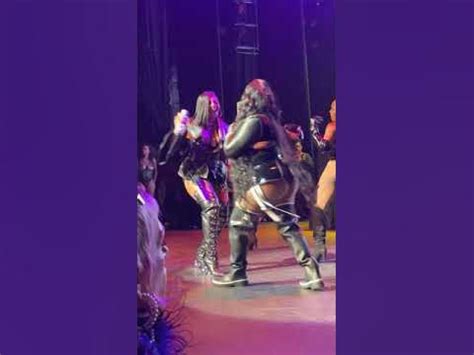 Lil' Kim & Ashanti "Unfoolish" LIVE at the Apollo January 26, 2023 ...