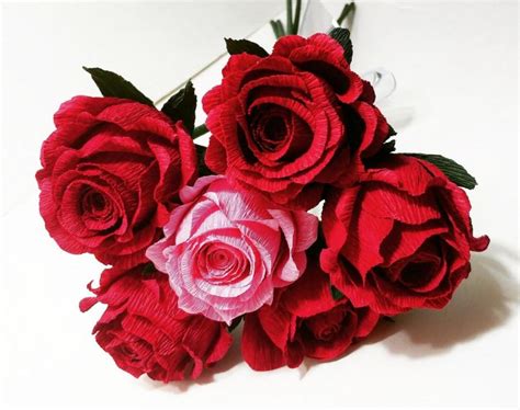 12 Crepe Paper Flowers Red And Pink Crepe Paper Roses For Bouquet Flore De Papel Rose Wedding ...