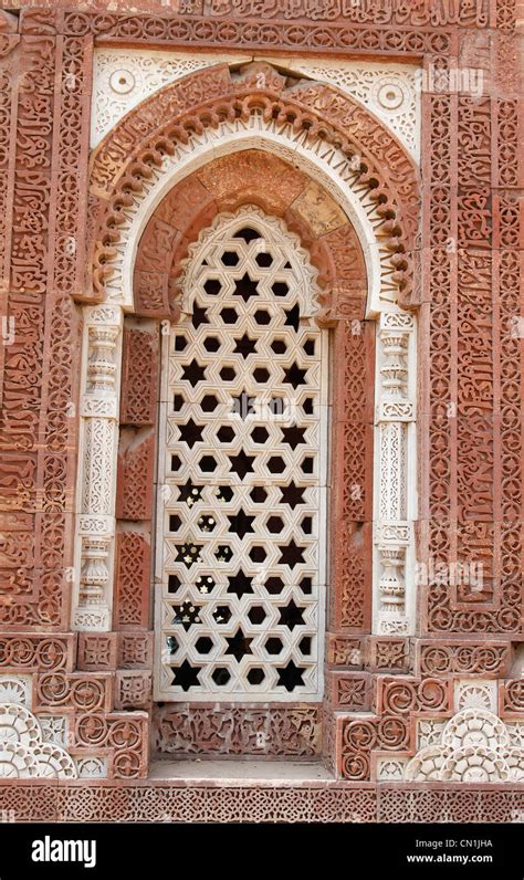 Indo islamic architecture style hi-res stock photography and images - Alamy