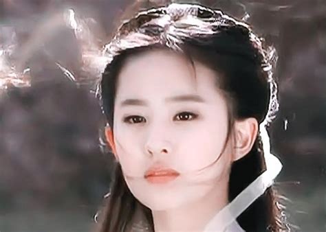 Liu Yifei (Crystal) or "Fairy Sister" - Beautiful Chinese Actress ...