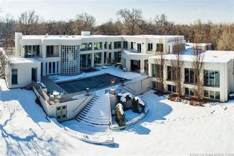 Large Modern Mansion in Salt Lake City, UT | Mansions, Selling real estate, Park city