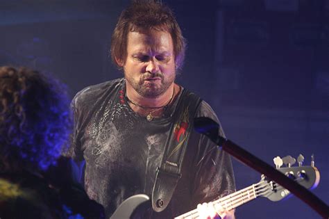 Ex-Van Halen Bassist Michael Anthony Doubts Story About Cancelled Tour Dates