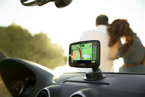 TomTom Go Essential: Powerful navigation seamlessly integrated with smartphone