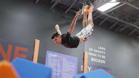 Sky Zone Trampoline Park - Indoor Jumping Ticket Prices, Las Vegas