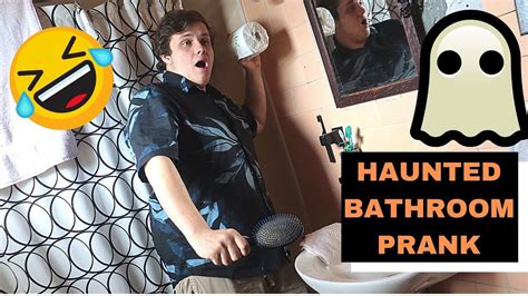 Hilarious HAUNTED Bathroom PRANK On My Boyfriend! - YouTube