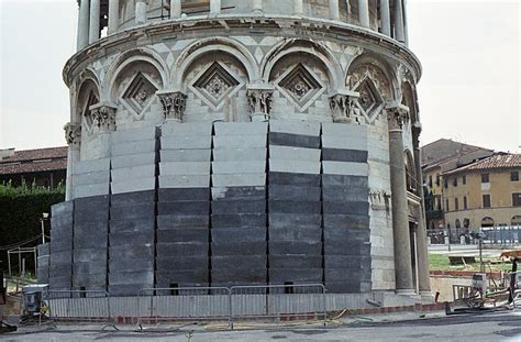 Leaning Tower of Pisa - Wikipedia