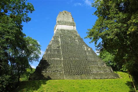 Download free photo of Tikal,pyramid,maya,rainforest,guatemala - from ...