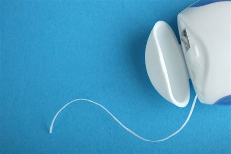 5 Reasons to Floss Daily- All You Should Know About Flossing