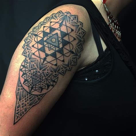 Discover more than 73 sri yantra tattoo benefits best - in.cdgdbentre