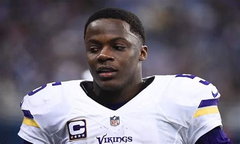 Know About Teddy Bridgewater; Injury, Contract, Stats, Wife, Age, College