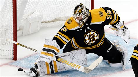 Linus Ullmark Shining For Bruins Through First 10 Starts