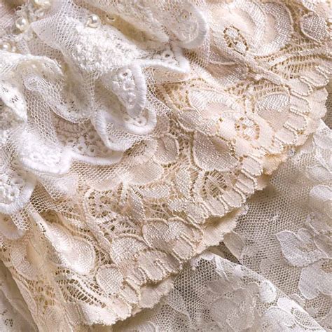 What is Lace? Fabric Explanation and Guide | TREASURIE