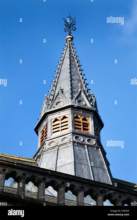 The McManus Art Gallery and Museum Dundee Scotland Stock Photo - Alamy