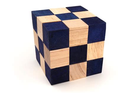 Blue Snake Cube Brain Teaser Puzzle | Kubiya Games