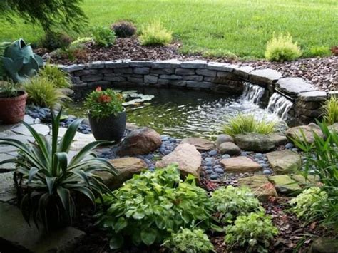 36 Charming Koi Pond With Fountain Design Ideas | Garden pond design ...