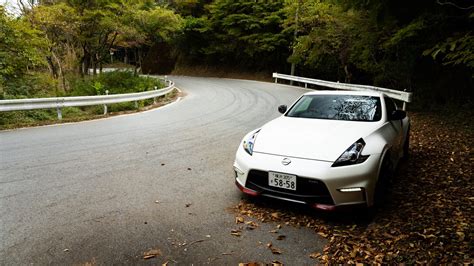 A Farewell Drive in a Nissan 370Z NISMO: Appreciating Simplicty