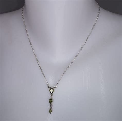 Sterling silver Teardrop necklace | Dunvegan