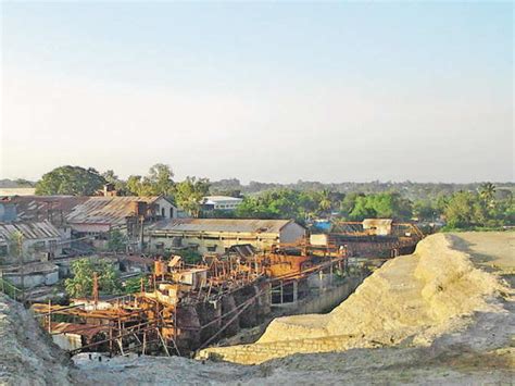 Trapped in a gold dustbowl: Residents of Kolar Gold Fields hope revival of mining will lead to ...