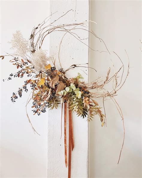 Modern fall wreath ideas | Dried flower wreaths, Wreaths, Diy fall wreath