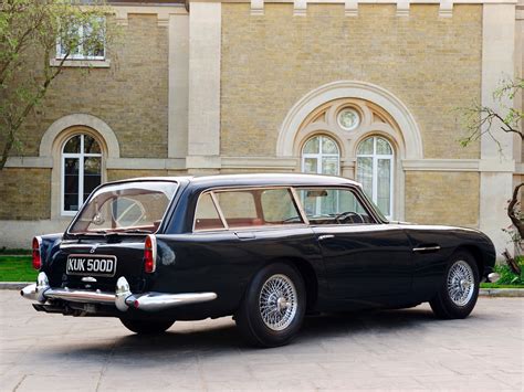 A rara Aston Martin DB5 shooting brake - Bons Rapazes