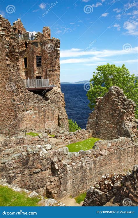 Urquhart Castle stock image. Image of famous, ruin, britain - 21095837