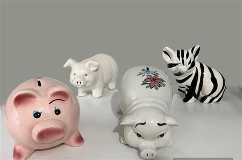 Ceramic Piggy Banks *Read Details | EstateSales.org