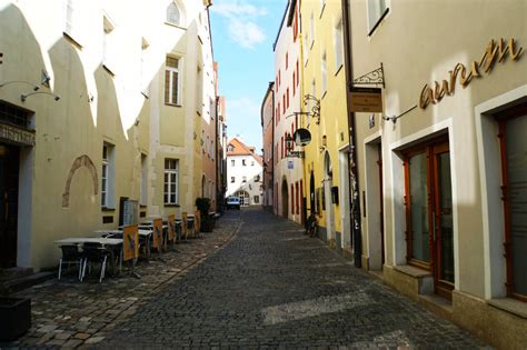 Regensburg Old Town - Window Shopping and Dining