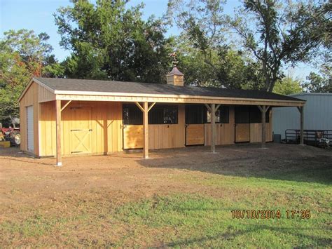 Custom Built Portable Horse Barns in Texas | Deer Creek Structures