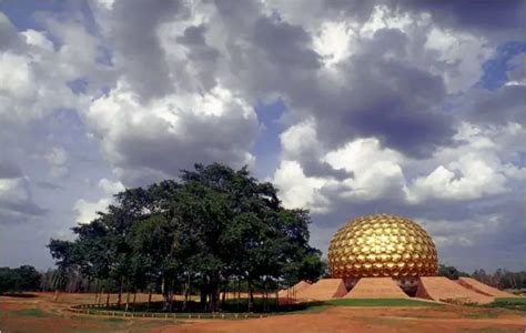 Matrimandir, Auroville - Archinomy