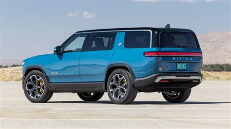 RIVIAN BLUE Rivian Photos | Page 16 | Rivian Forum - R1T R1S R2 News, Specs, Models, RIVN Stock ...