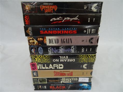 Lot - 10 VINTAGE HORROR VHS TAPES