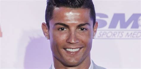 The Truth About Cristiano Ronaldo Plastic Surgeries!