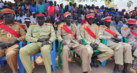 Warrap governor holds peace meetings in Twic county | Radio Tamazuj