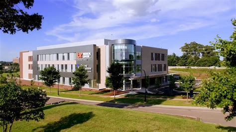 UT Medical Center opens new Orthopaedic Institute facility to help ...