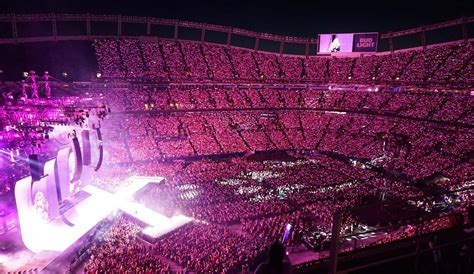 Saiba quanto Taylor Swift já faturou com a 'Reputation Stadium Tour' | Portal PopNow