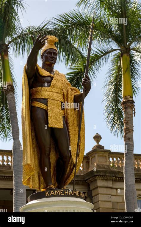 Kamehameha I Statue, Honolulu, Oahu, Hawaii Stock Photo - Alamy