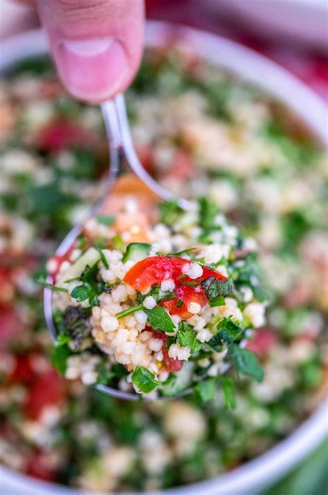 Easy Lebanese Tabbouleh Recipe [video] | Recipe | Tabbouleh recipe, Recipes, Mediterranean cuisine