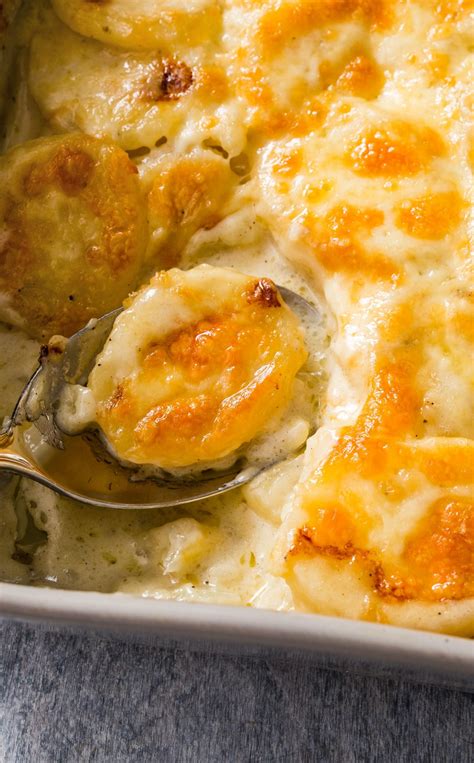 Cheddar Scalloped Potatoes: Heavy cream, lots of cheddar cheese, and ...