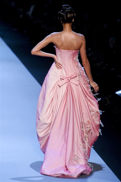 Christian Dior at Couture Spring 2011 | Fashion, Pink fashion ...